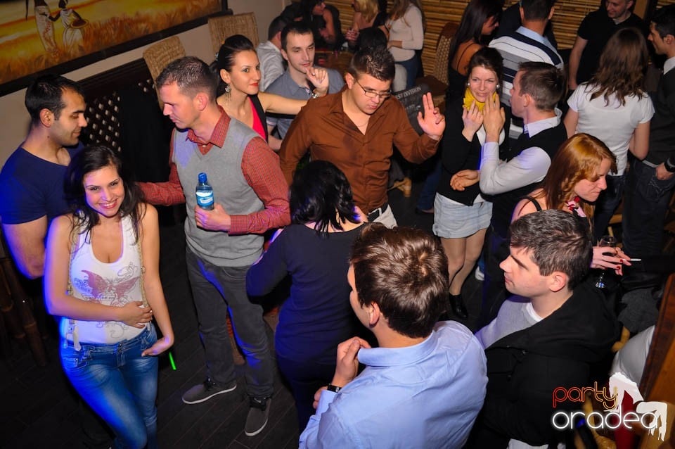 Petrecerea de Paşti continuă în Zulu, Zulu Caffe