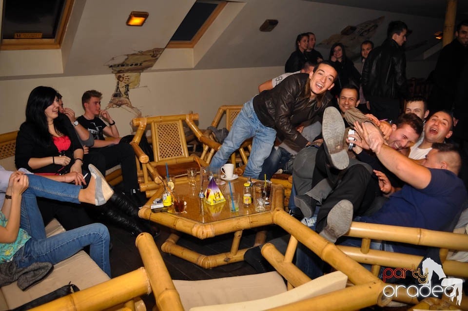 Petrecerea de Paşti continuă în Zulu, Zulu Caffe