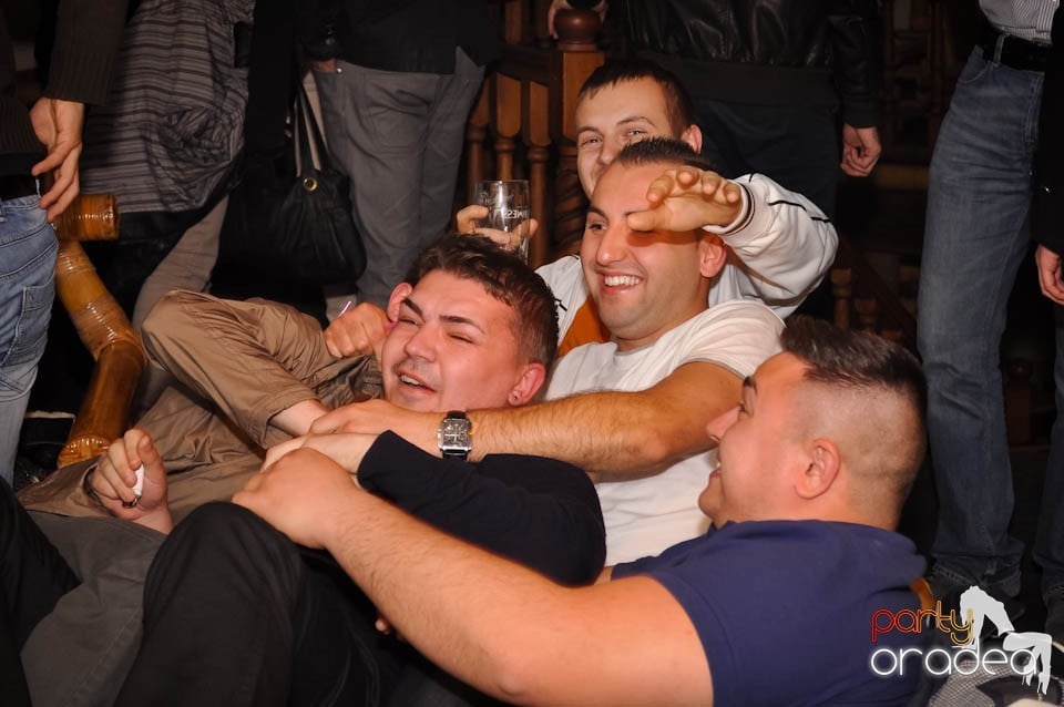 Petrecerea de Paşti continuă în Zulu, Zulu Caffe