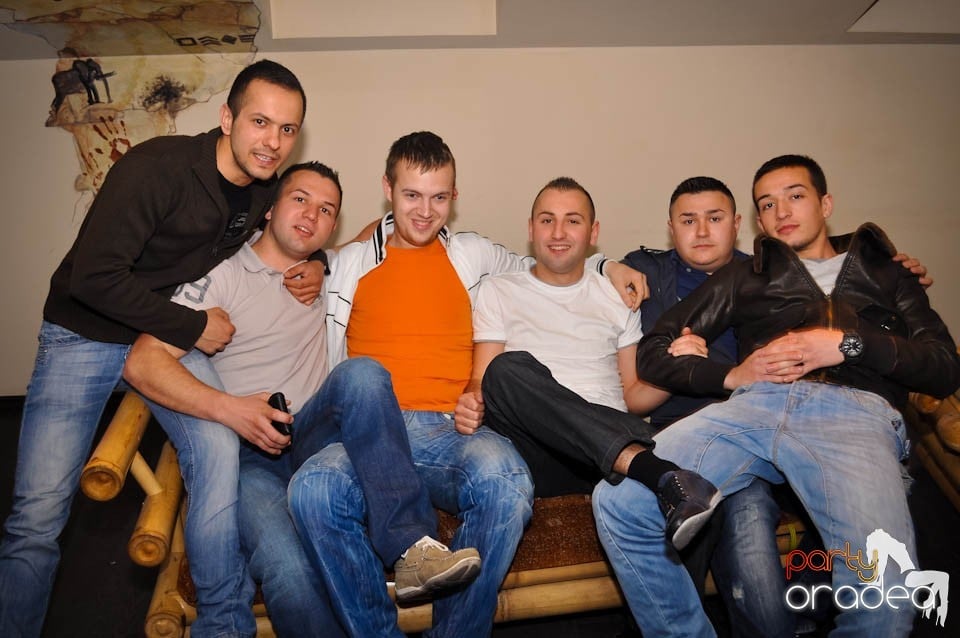 Petrecerea de Paşti continuă în Zulu, Zulu Caffe