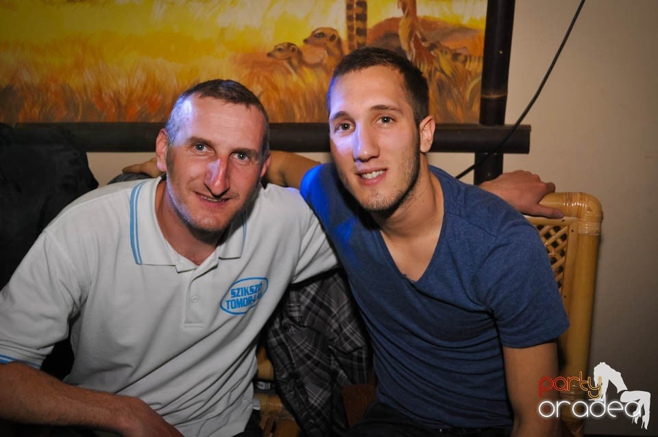 Petrecerea de Paşti continuă în Zulu, Zulu Caffe