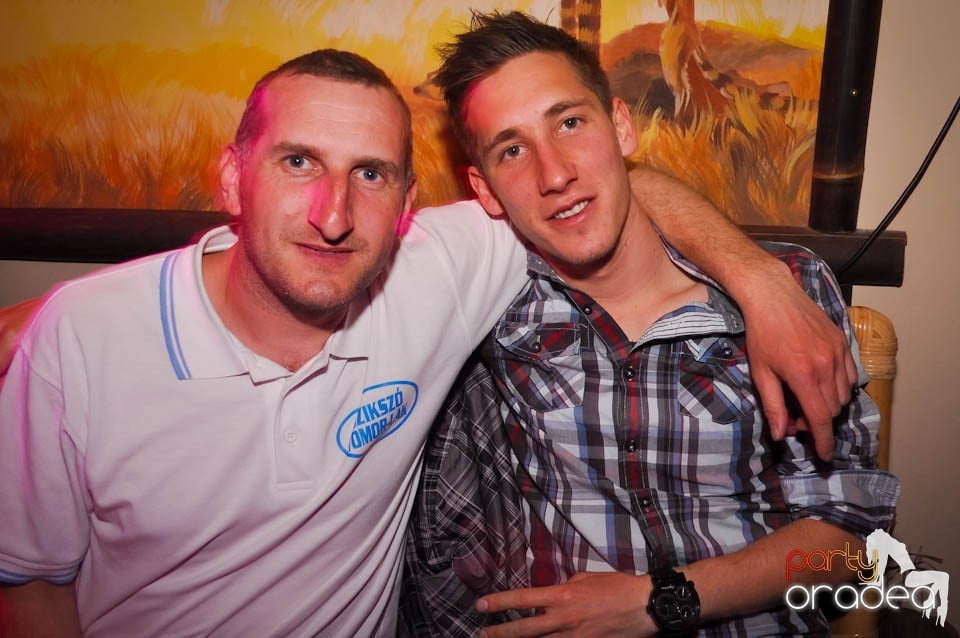 Petrecerea de Paşti continuă în Zulu, Zulu Caffe