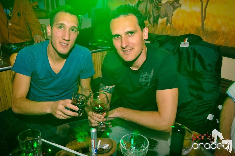 Petrecerea de Paşti continuă în Zulu, Zulu Caffe