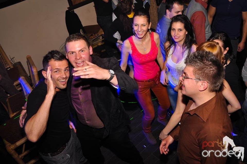 Petrecerea de Paşti continuă în Zulu, Zulu Caffe