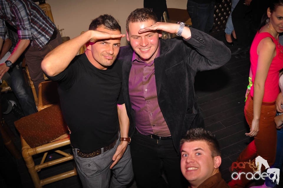 Petrecerea de Paşti continuă în Zulu, Zulu Caffe