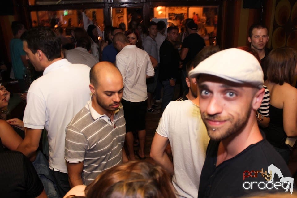 Petrecerea de vineri seara în Juice, Juice