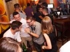 Petrecerea de vineri seara în Juice