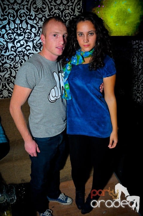 Petrecerea e în toi în Club Life, 