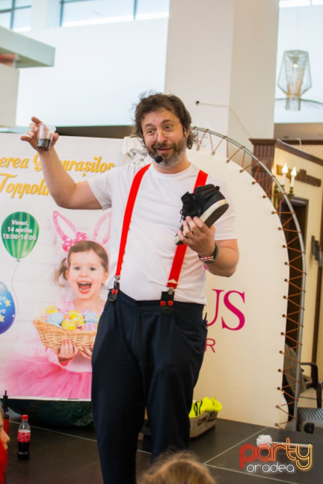 Petrecerea Iepurașilor cu Toppolina și Hapciu, Lotus Center