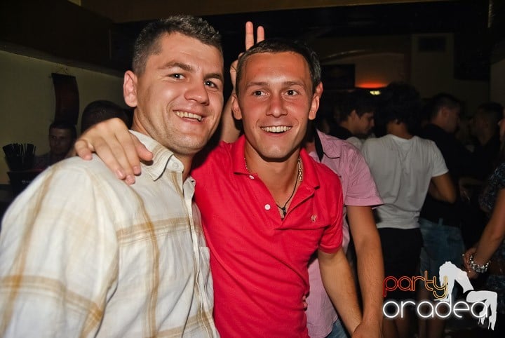 Petrecerea Kamikaze continuă, 