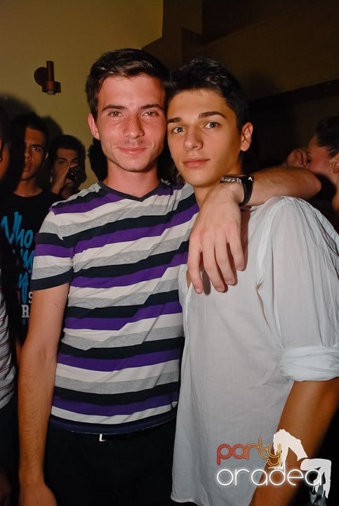 Petrecerea Kamikaze continuă, 