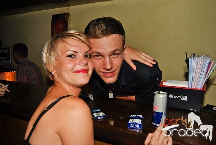 Petrecerea Kamikaze continuă, 