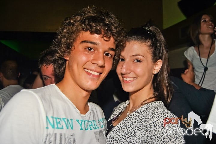 Petrecerea Kamikaze continuă, 