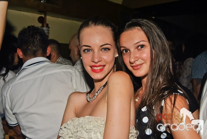 Petrecerea Kamikaze continuă, 