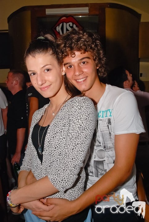 Petrecerea Kamikaze continuă, 