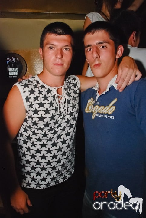 Petrecerea Kamikaze continuă, 