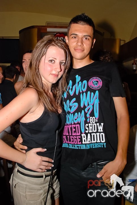 Petrecerea Kamikaze continuă, 