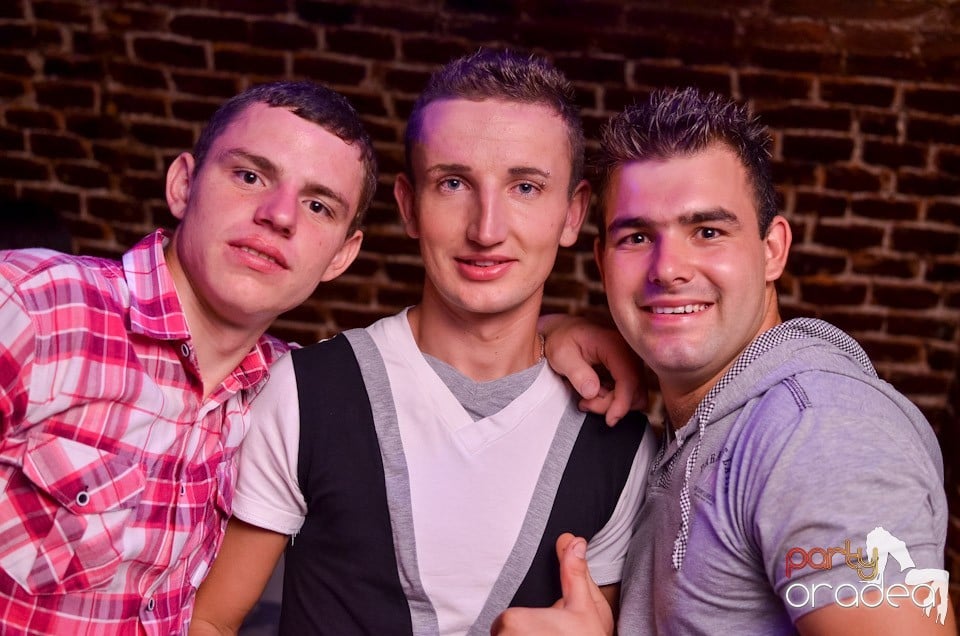 Petrecerea nu se opreşte!, 