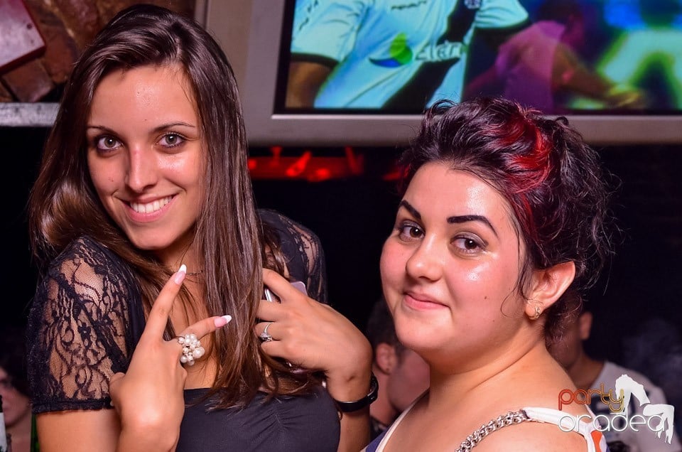 Petrecerea nu se opreşte!, 