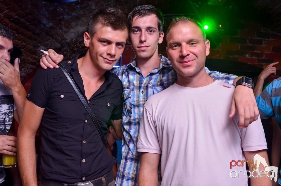 Petrecerea nu se opreşte!, 