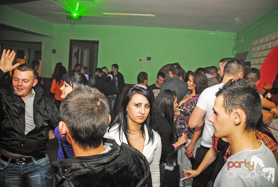 Pezsgő Party, Royal Party House