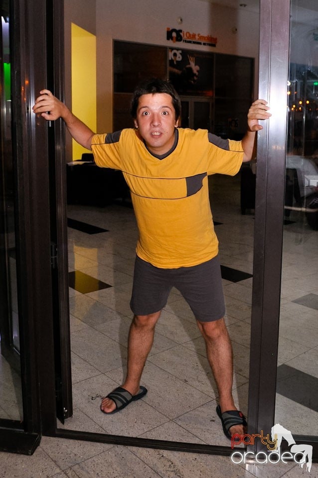 Pijama Party în Blondy's Art Café, 