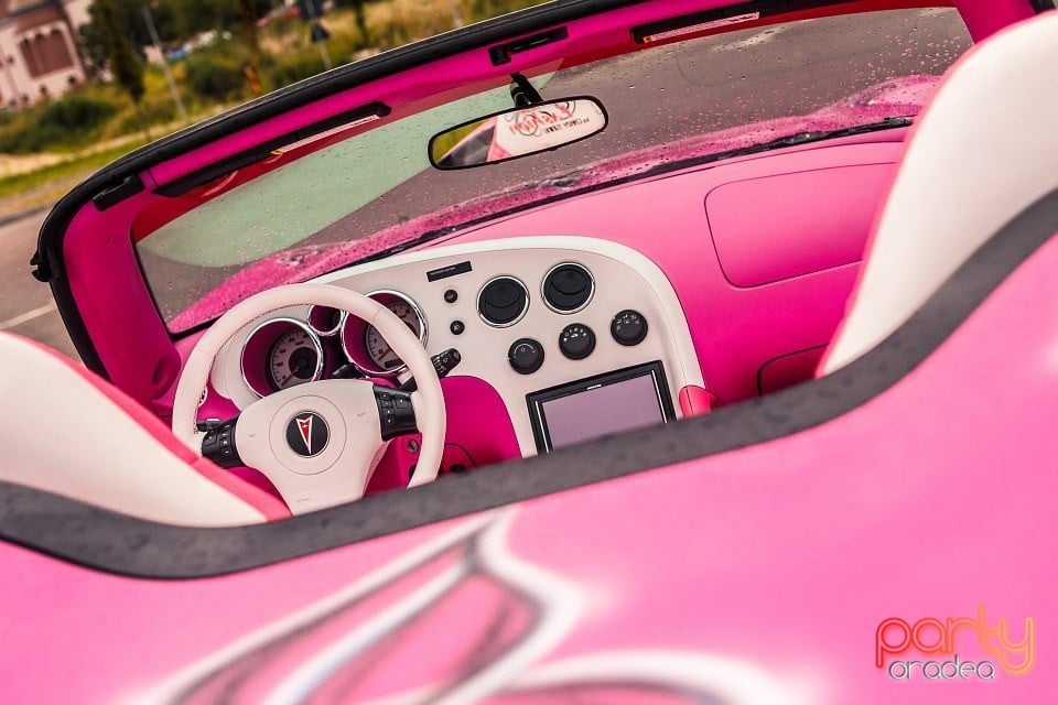Pink Fashion, Crazy Tuning