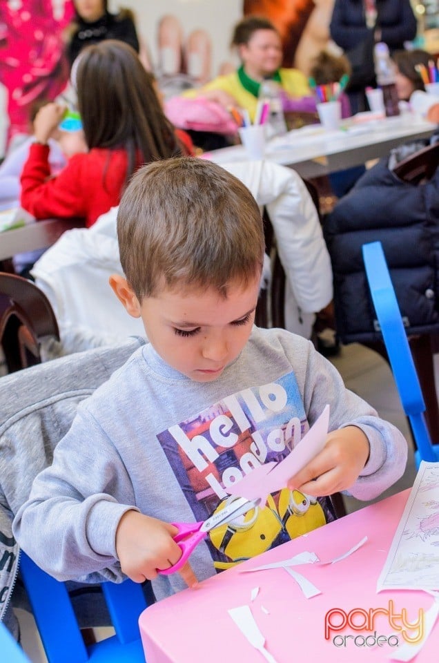 Pink Fun Day, Lotus Center