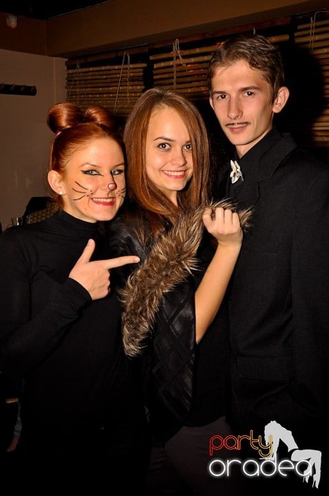 PKED Halloween Party, Zulu Caffe