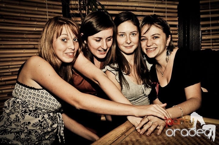 PKED Party în Zulu, Zulu Caffe