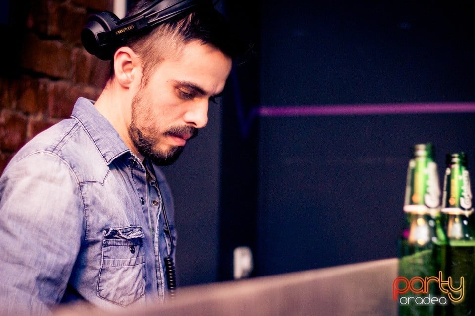 Playing with the Bass, Juice