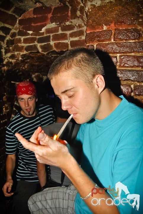 Ploaie de culoare la Club Escape, 