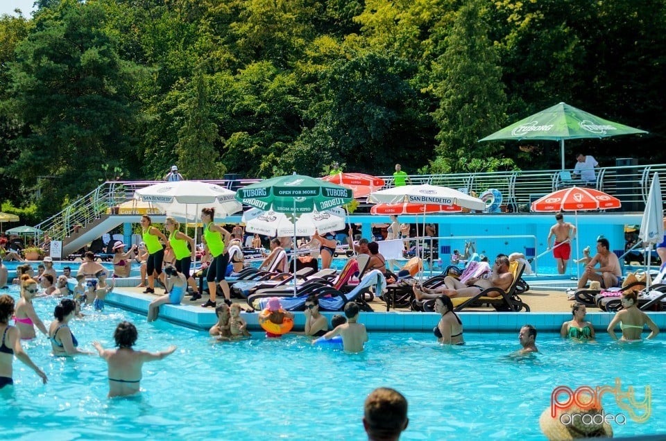 Pool Party, Hotel Internaţional