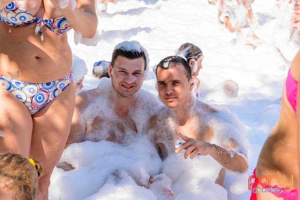 Pool Party, Hotel Internaţional