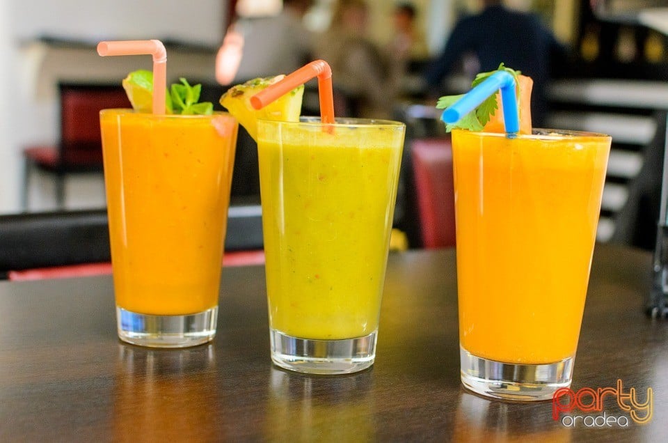 Prezentare meniu Smoothie, Lioara.ro - Consultant Nutriţie