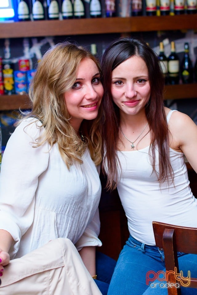 Primărie - Tzinah Family, Juice