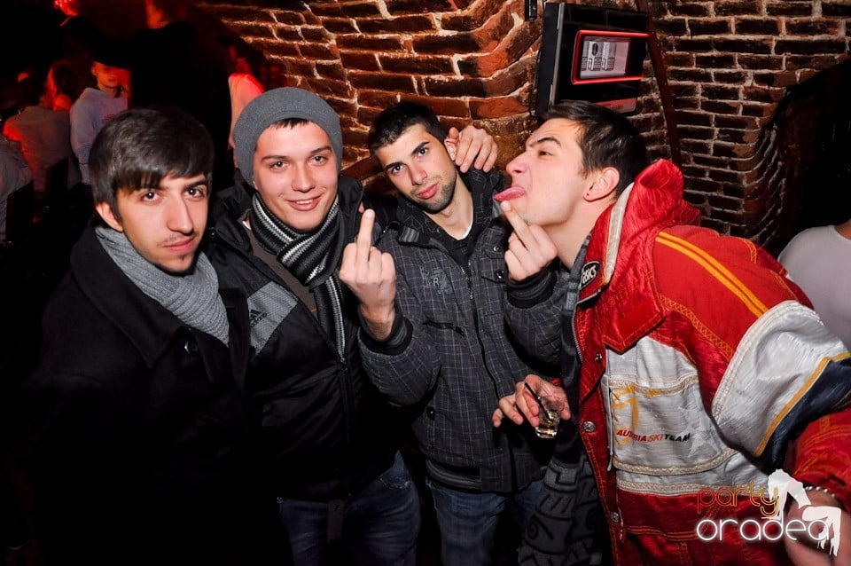 Promo Night în Club Escape, 