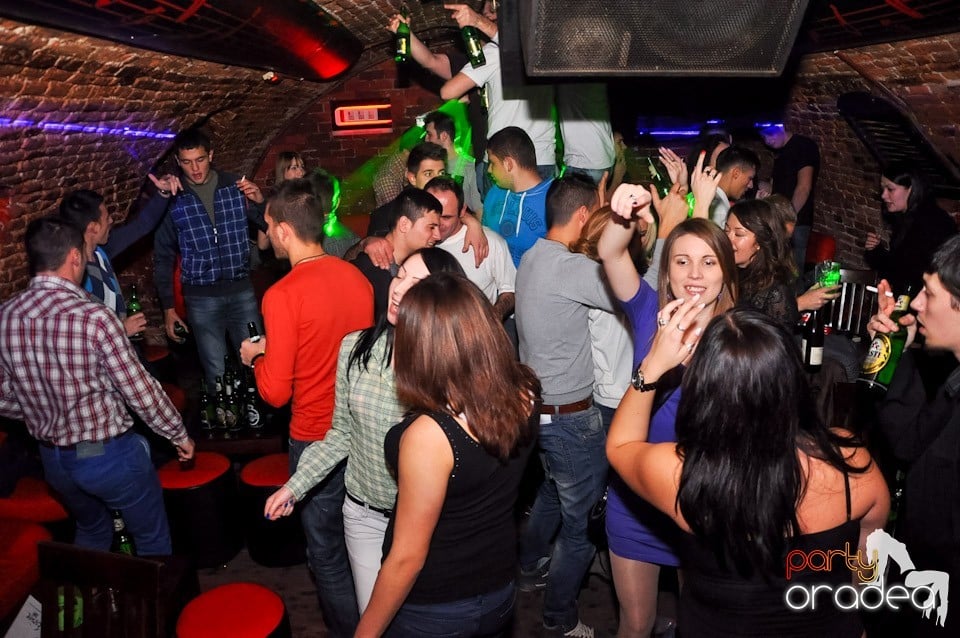 Promo Night în Club Escape, 