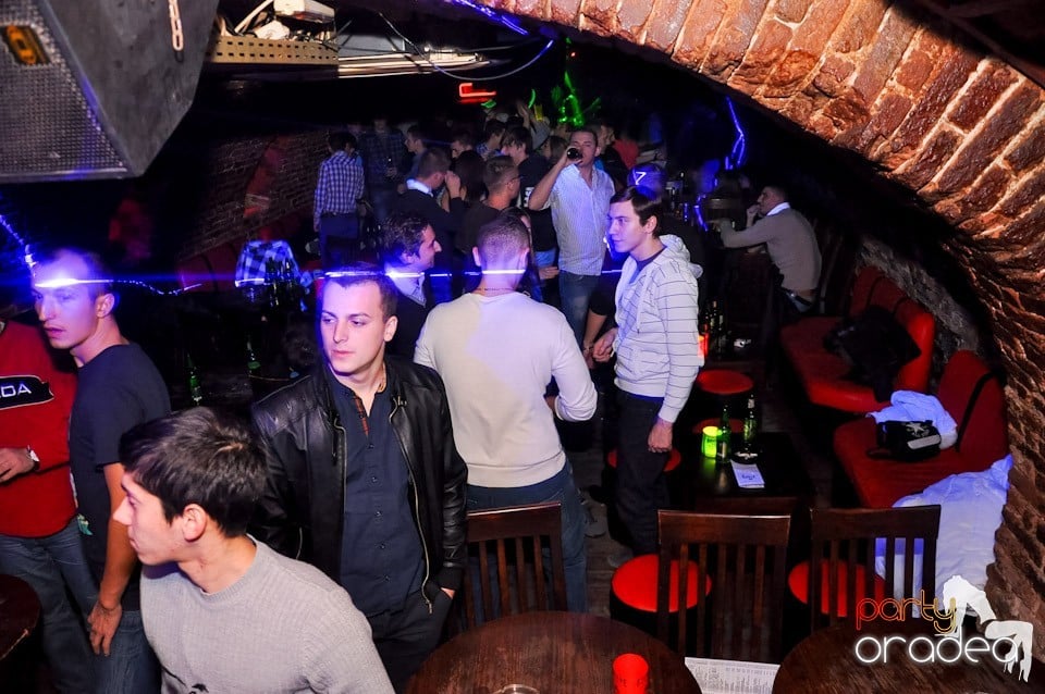 Promo Night în Club Escape, 