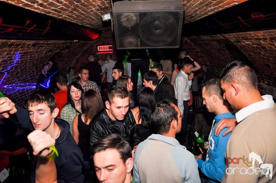 Promo Night în Club Escape, 