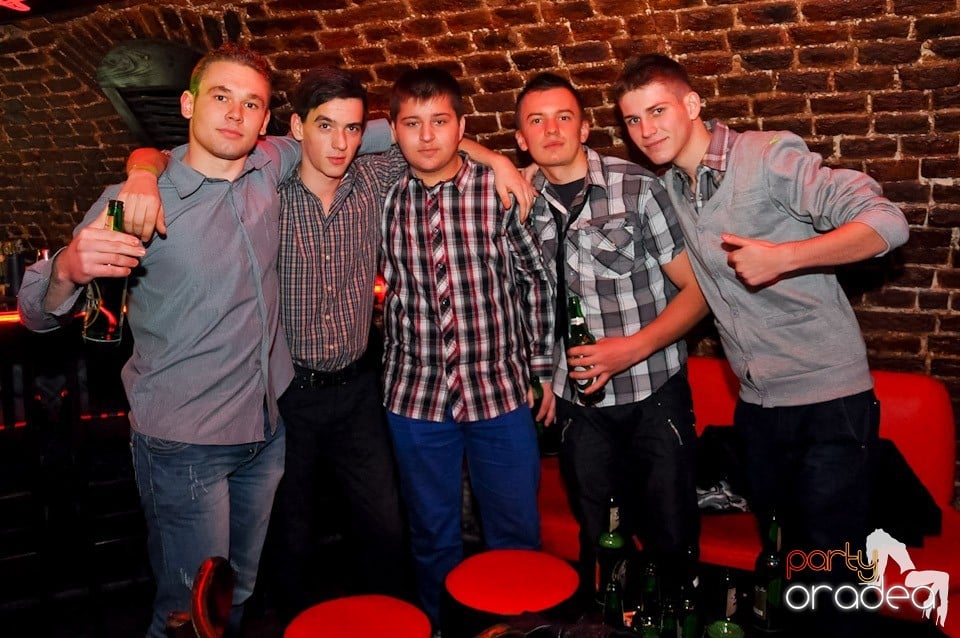 Promo Night în Club Escape, 