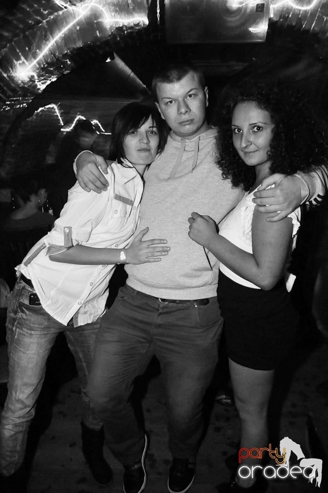 Promo Night în Club Escape, 