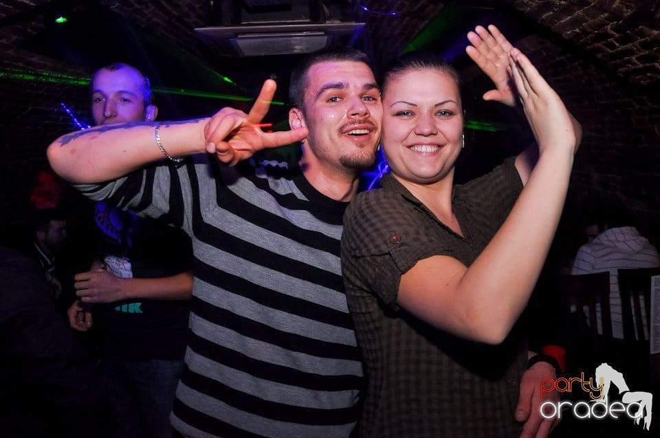 Promo Night în Club Escape, 