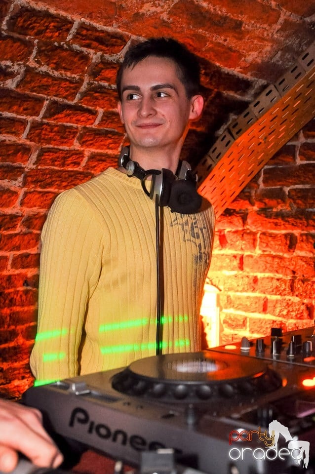 Promo Night în Club Escape, 