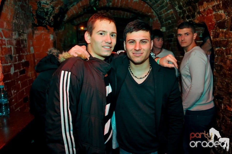 Promo Night în Club Escape, 