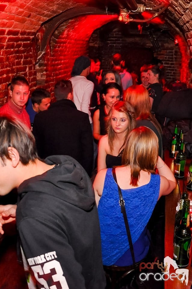 Promo Night în Club Escape, 