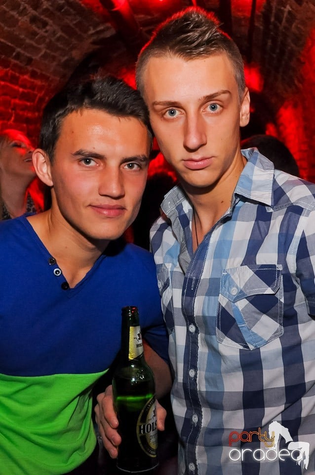 Promo Night în Club Escape, 