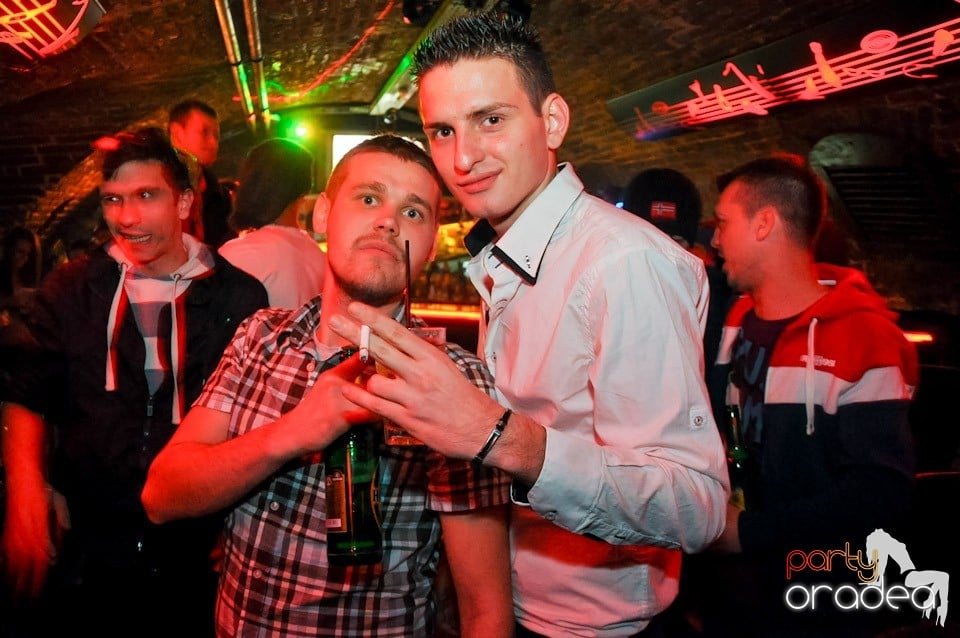 Promo Night în Club Escape, 