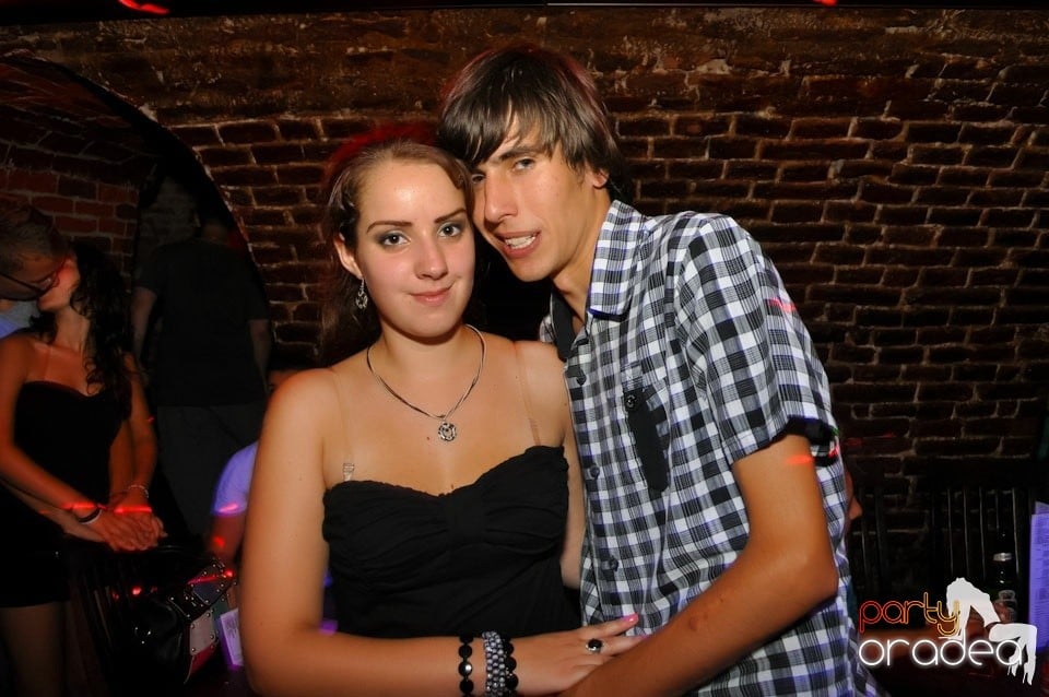 Promo Weekend continuă în Escape, 