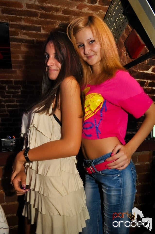 Promo Weekend continuă în Escape, 